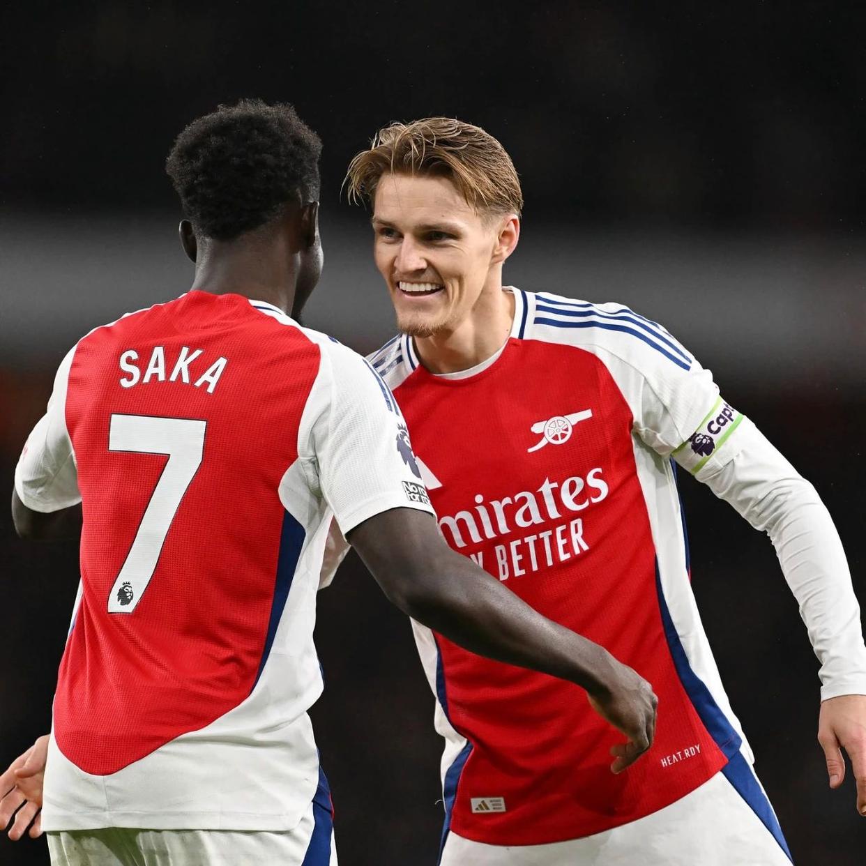 开云体育-阿森纳迎亚冠关键赛，冲刺阶段队长鼓劲，质疑声仍在，阵容厚度经受考验(阿森纳不败夺冠是哪个赛季)